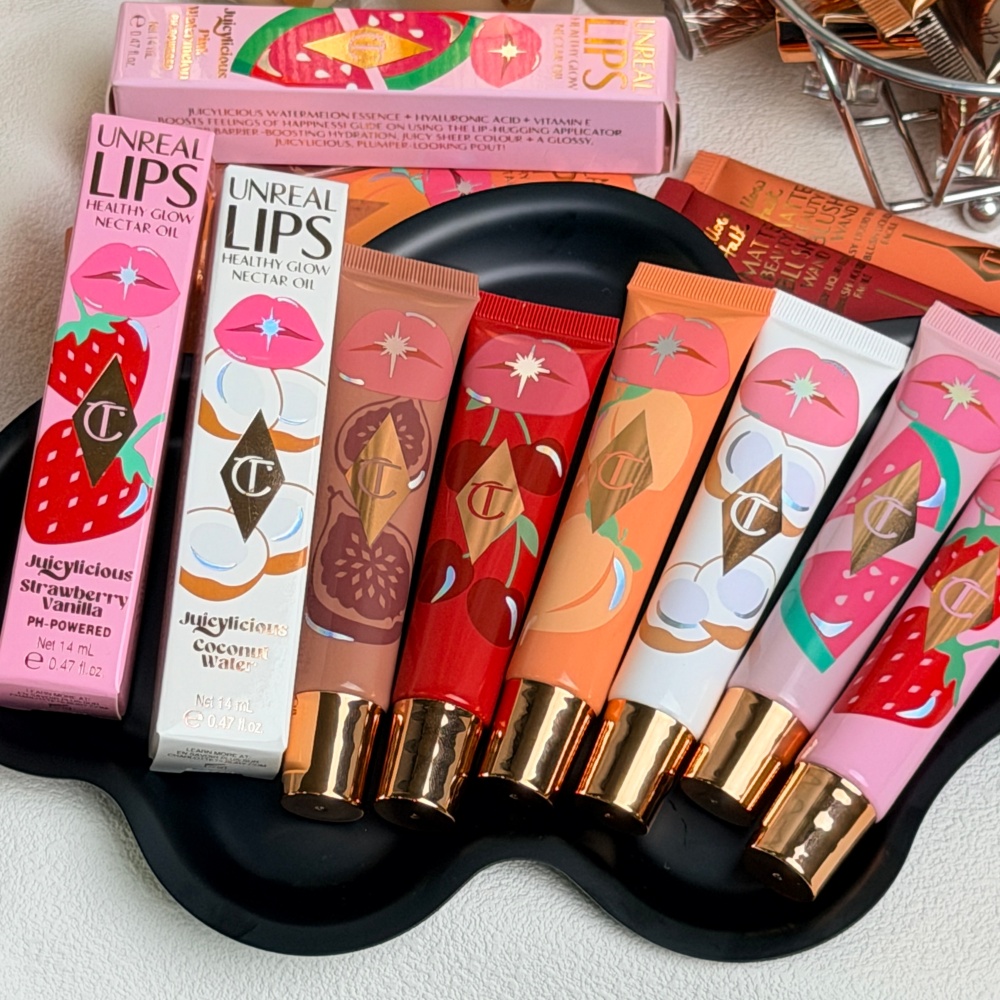Huda Beauty Makeup Mini Kit - Brillo Labial Charlotte Tilbury, Bálsamo Labial
