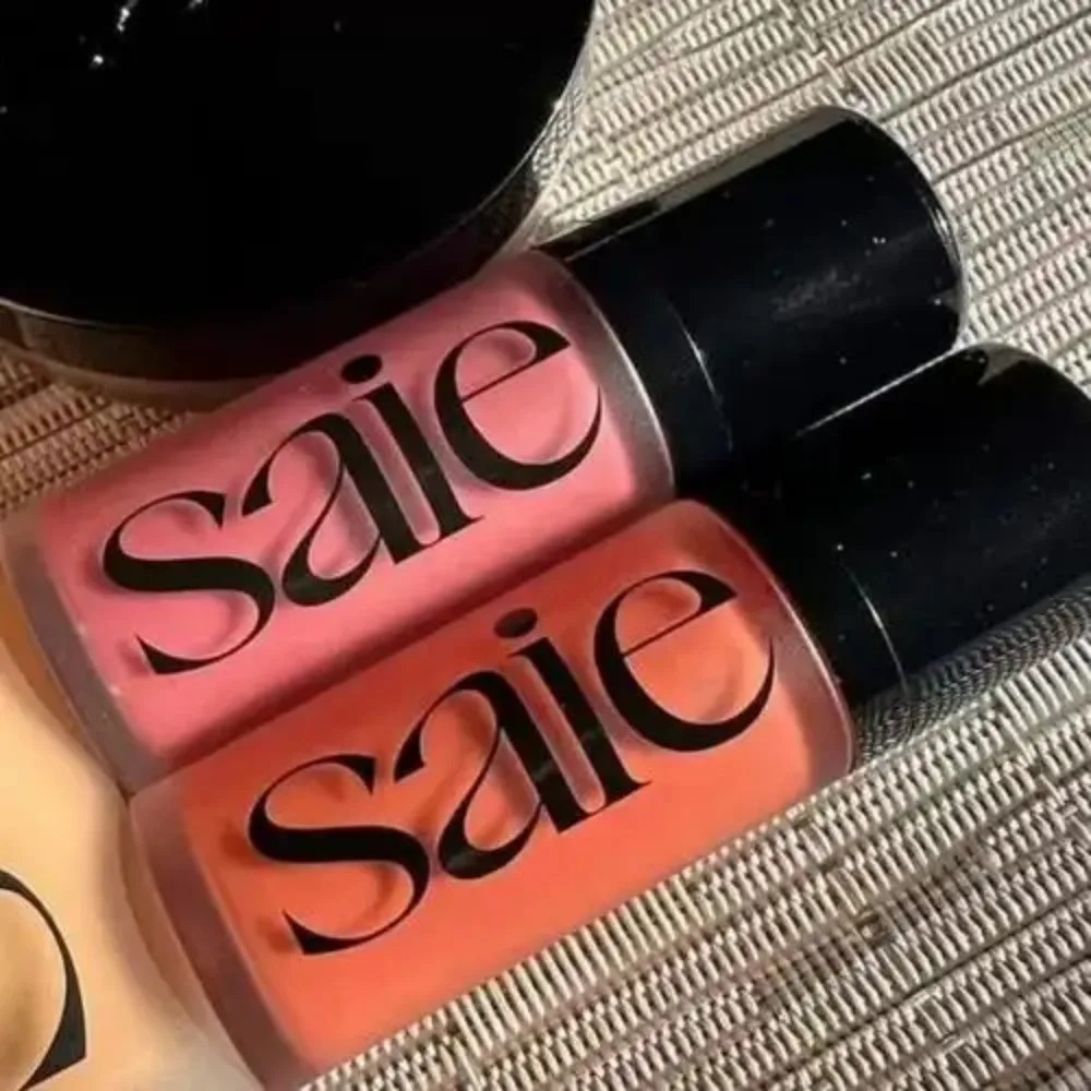 Saie Blush Líquido, Contornead - Huda Beauty Makeup Mini Kit reseña y precio